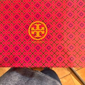 Tory Burch Jackie 2
